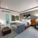 Luxury Sea View Apartment Ab At Unique Residences